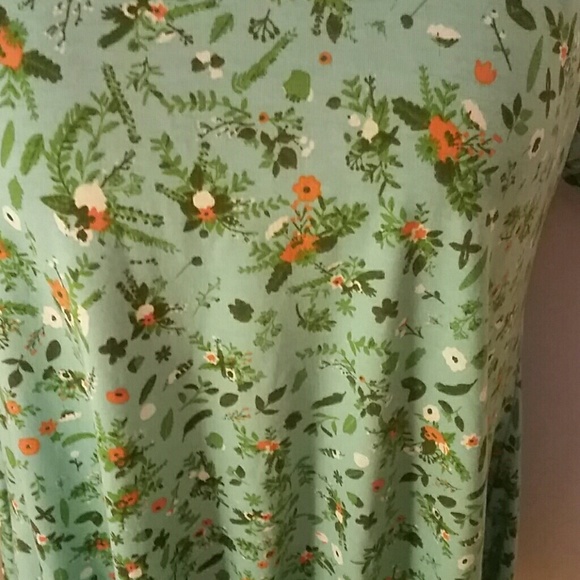 Lularoe - Picture 2 of 2